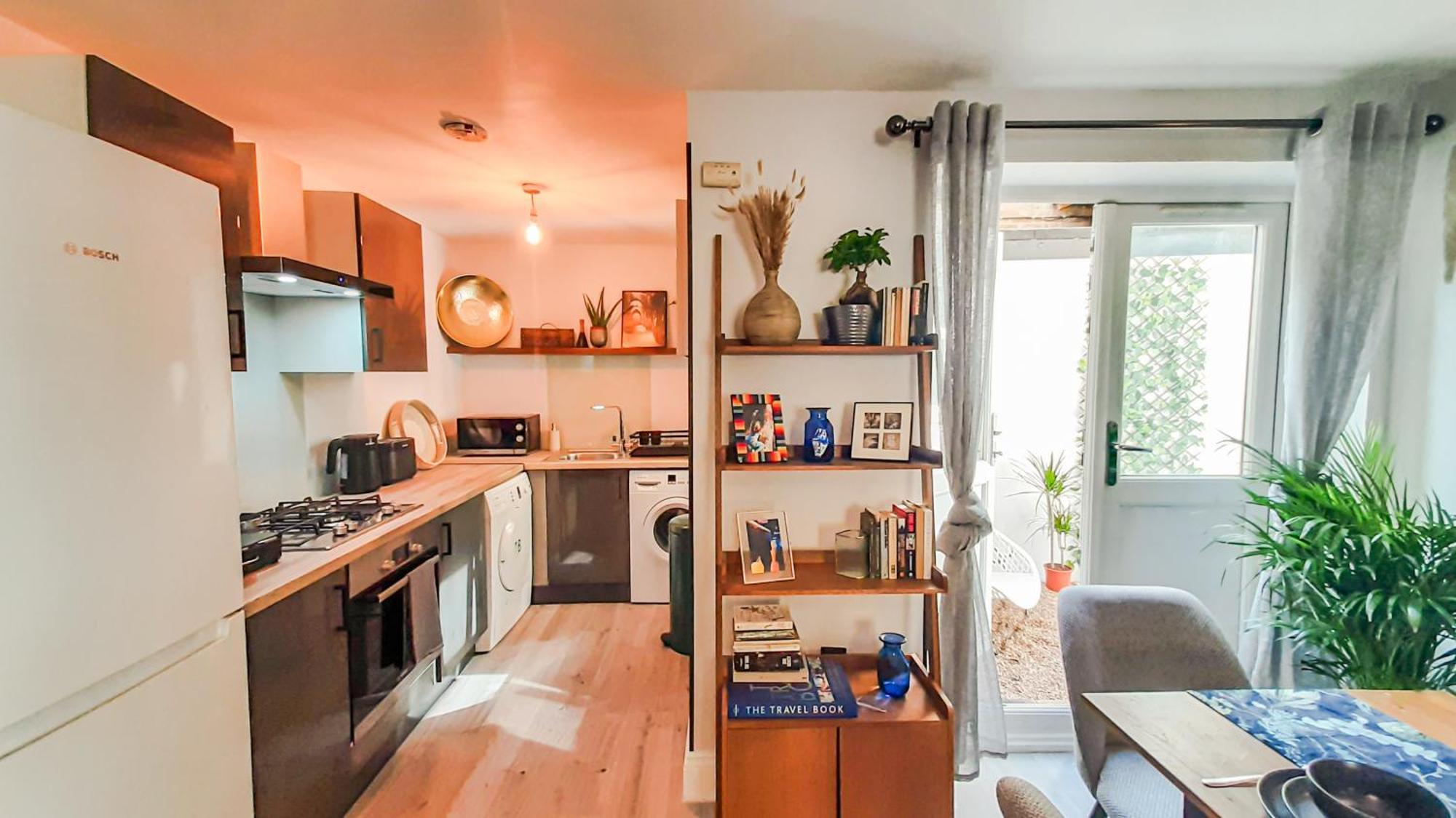 Апартаменты Stunning 2 Bedrooms