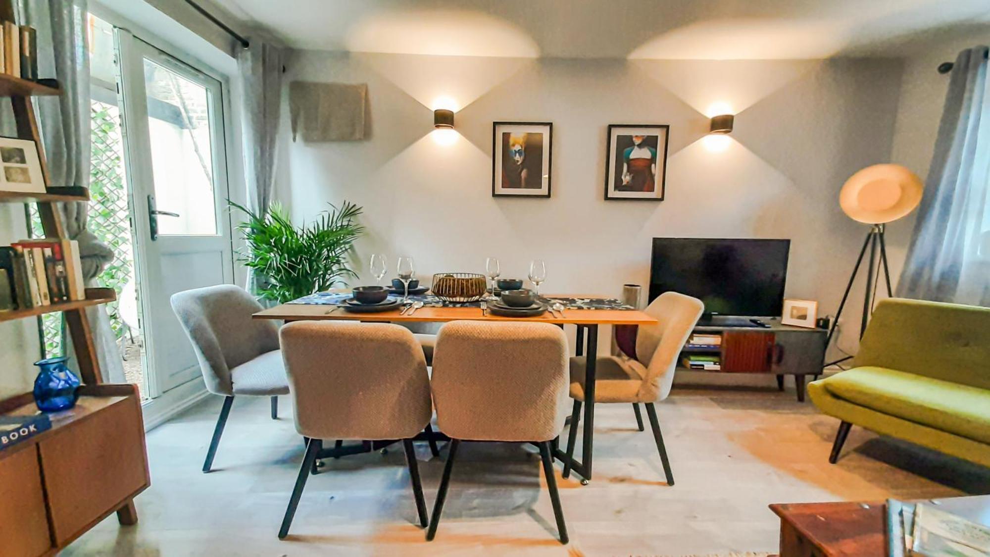 Stunning 2 Bedrooms Апартаменты Лондон