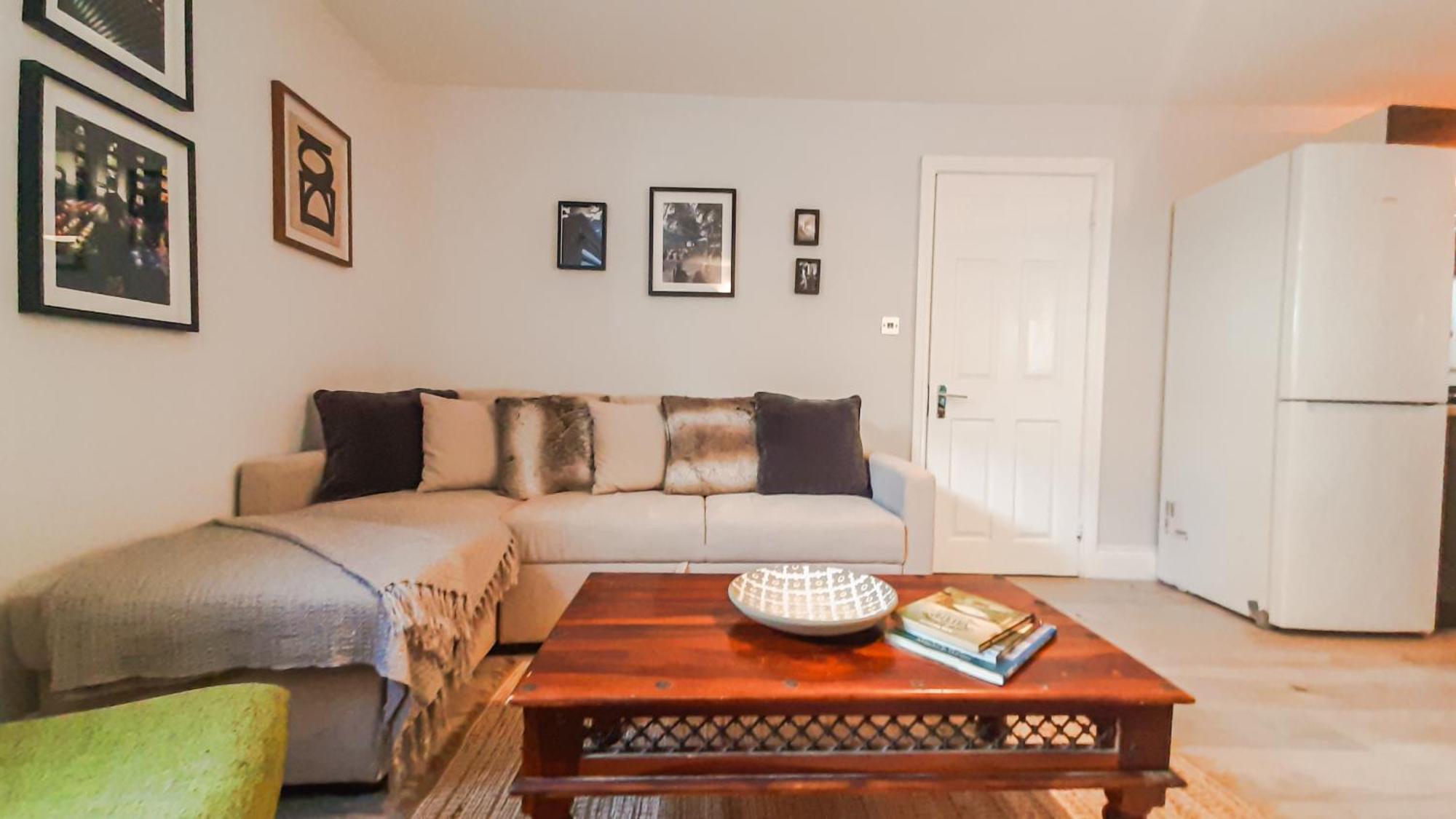 Stunning 2 Bedrooms Апартаменты *