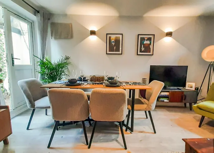Stunning 2 Bedrooms Apartment